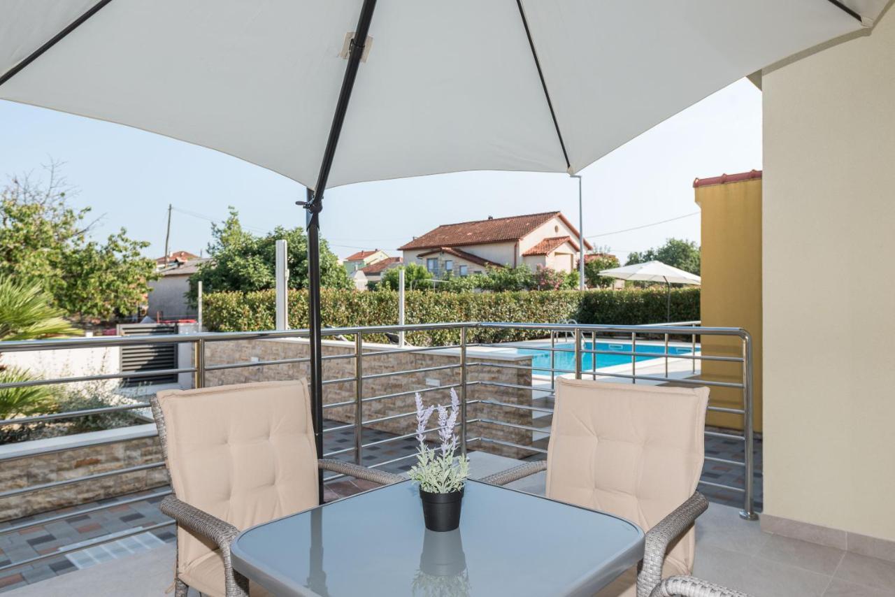 Villa Petra S Bazenom, Rostiljem I Parkingom Ζαντάρ Εξωτερικό φωτογραφία