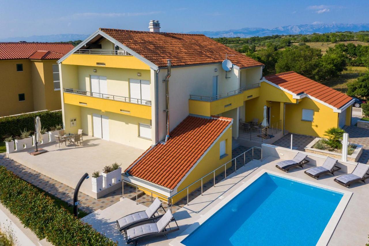 Villa Petra S Bazenom, Rostiljem I Parkingom Ζαντάρ Εξωτερικό φωτογραφία