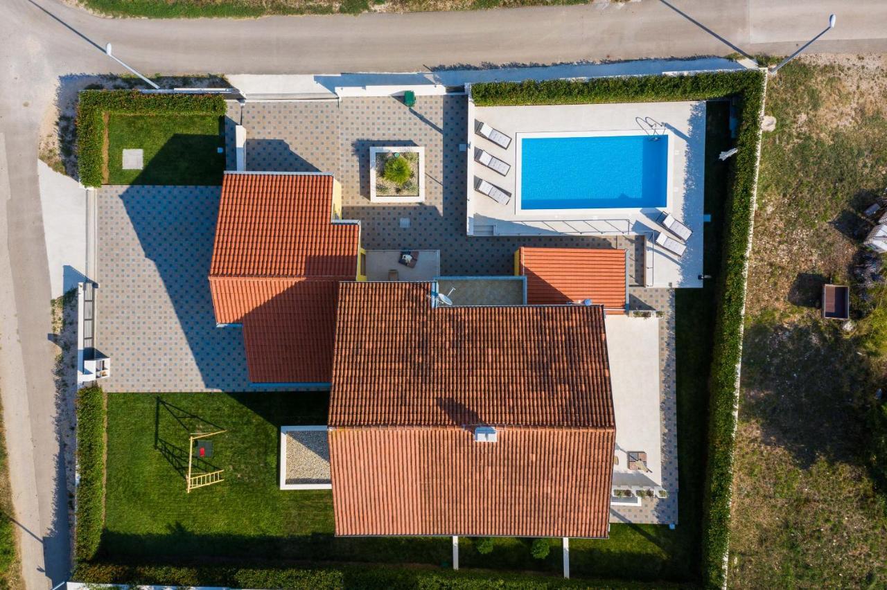 Villa Petra S Bazenom, Rostiljem I Parkingom Ζαντάρ Εξωτερικό φωτογραφία