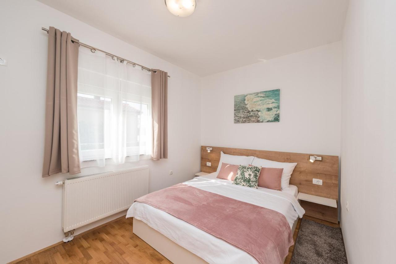 Villa Petra S Bazenom, Rostiljem I Parkingom Ζαντάρ Εξωτερικό φωτογραφία