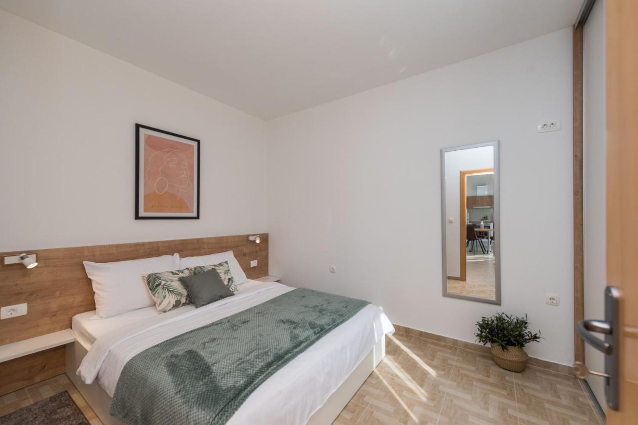 Villa Petra S Bazenom, Rostiljem I Parkingom Ζαντάρ Εξωτερικό φωτογραφία