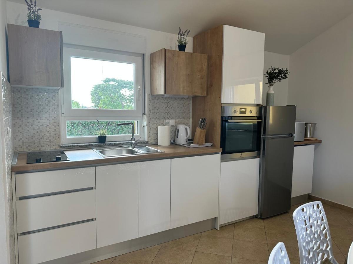 Villa Petra S Bazenom, Rostiljem I Parkingom Ζαντάρ Εξωτερικό φωτογραφία