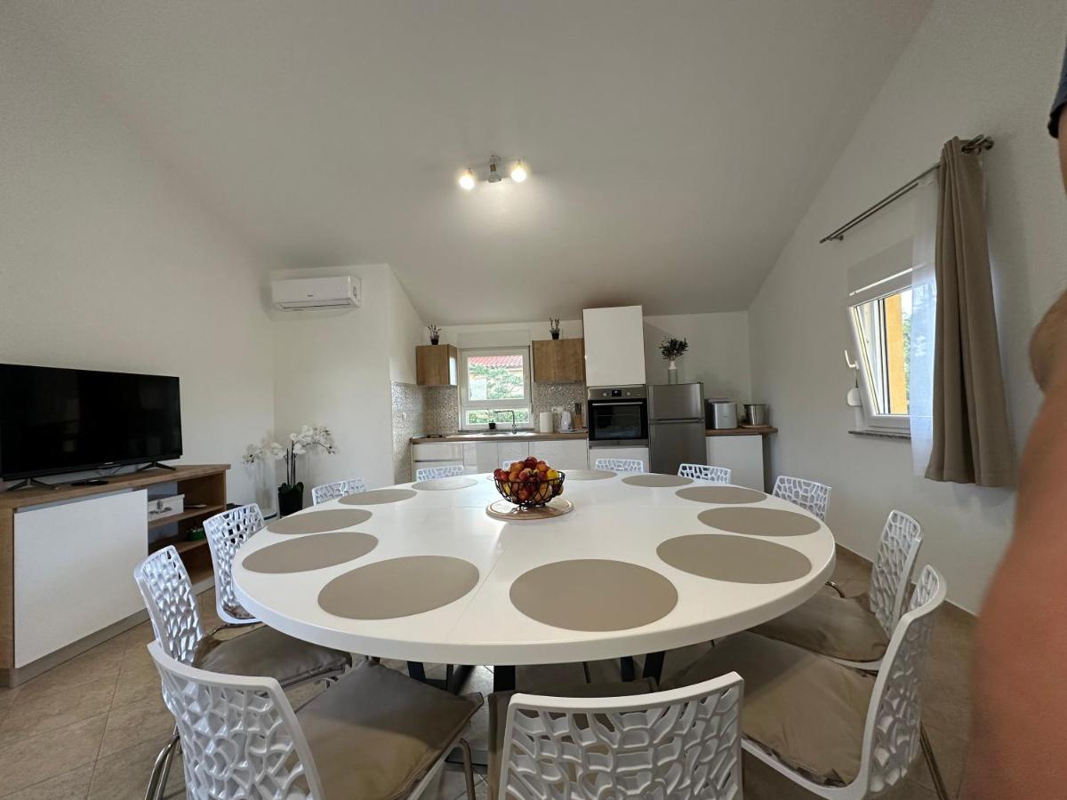 Villa Petra S Bazenom, Rostiljem I Parkingom Ζαντάρ Εξωτερικό φωτογραφία